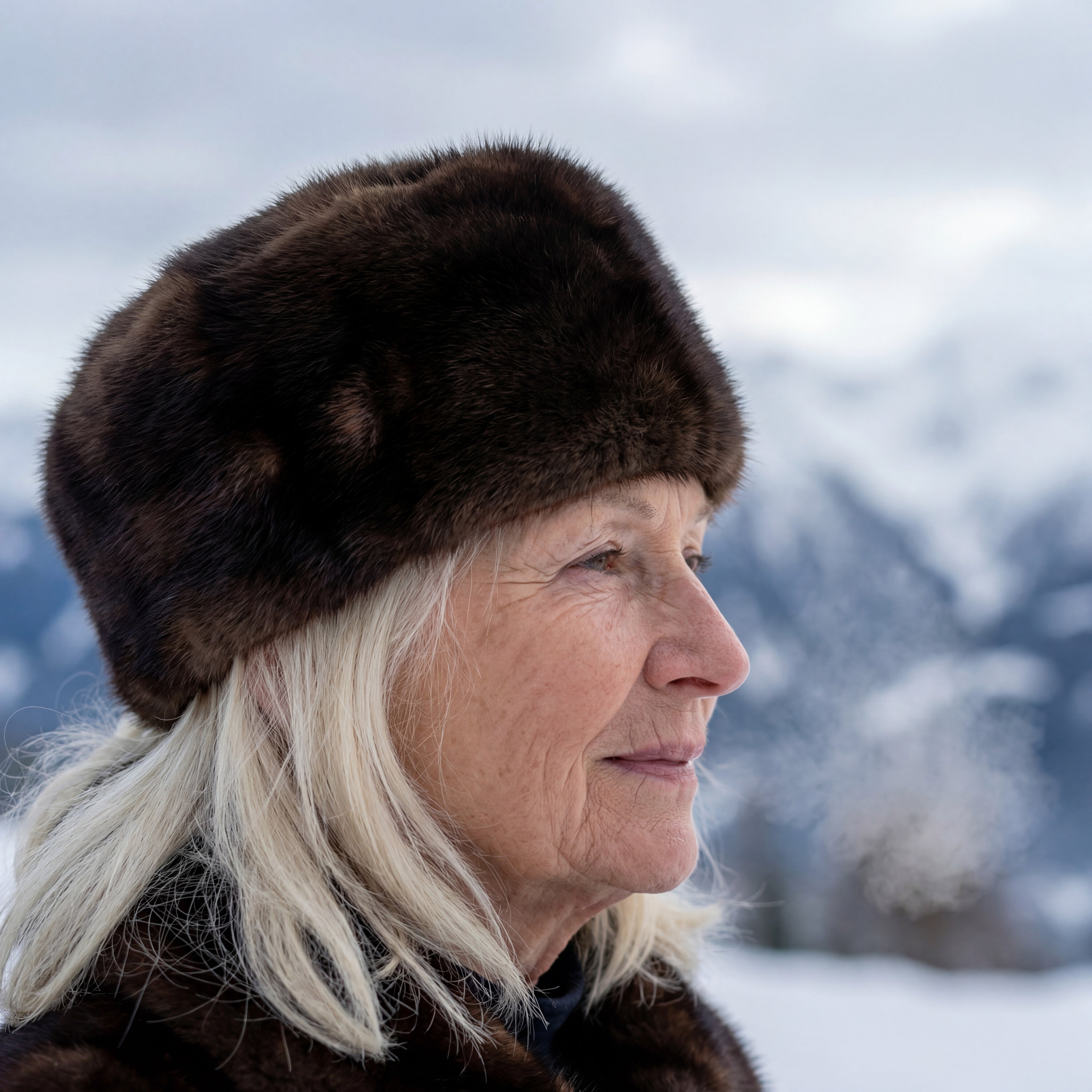 Northern Classics Pillbox Style Otter Fur Hat